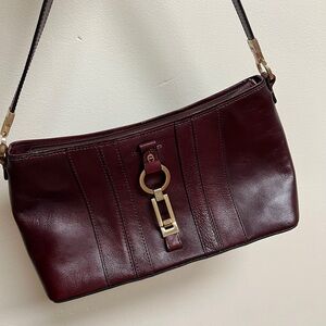 Elegant Burgundy Leather Shoulder Bag Etienne Aigner